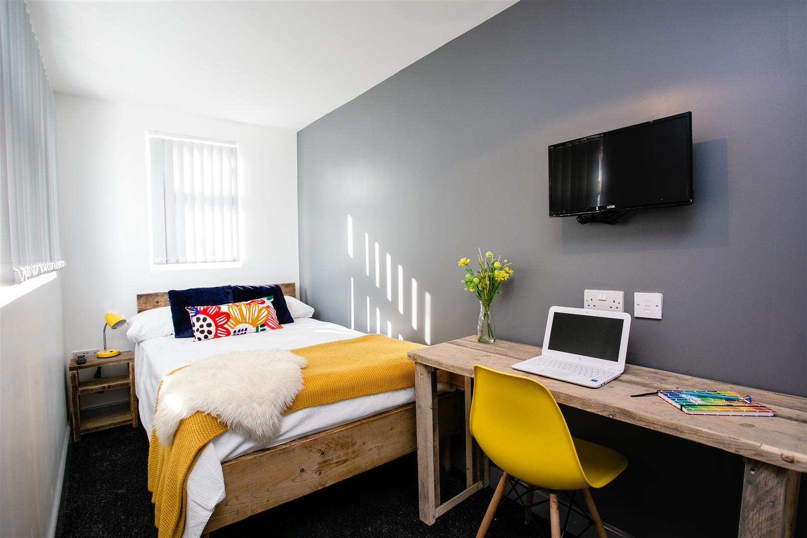 Room St. Margaret Road in Coventry