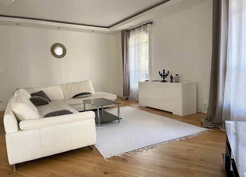 Appartement Rue du Général Delestraint à Paris