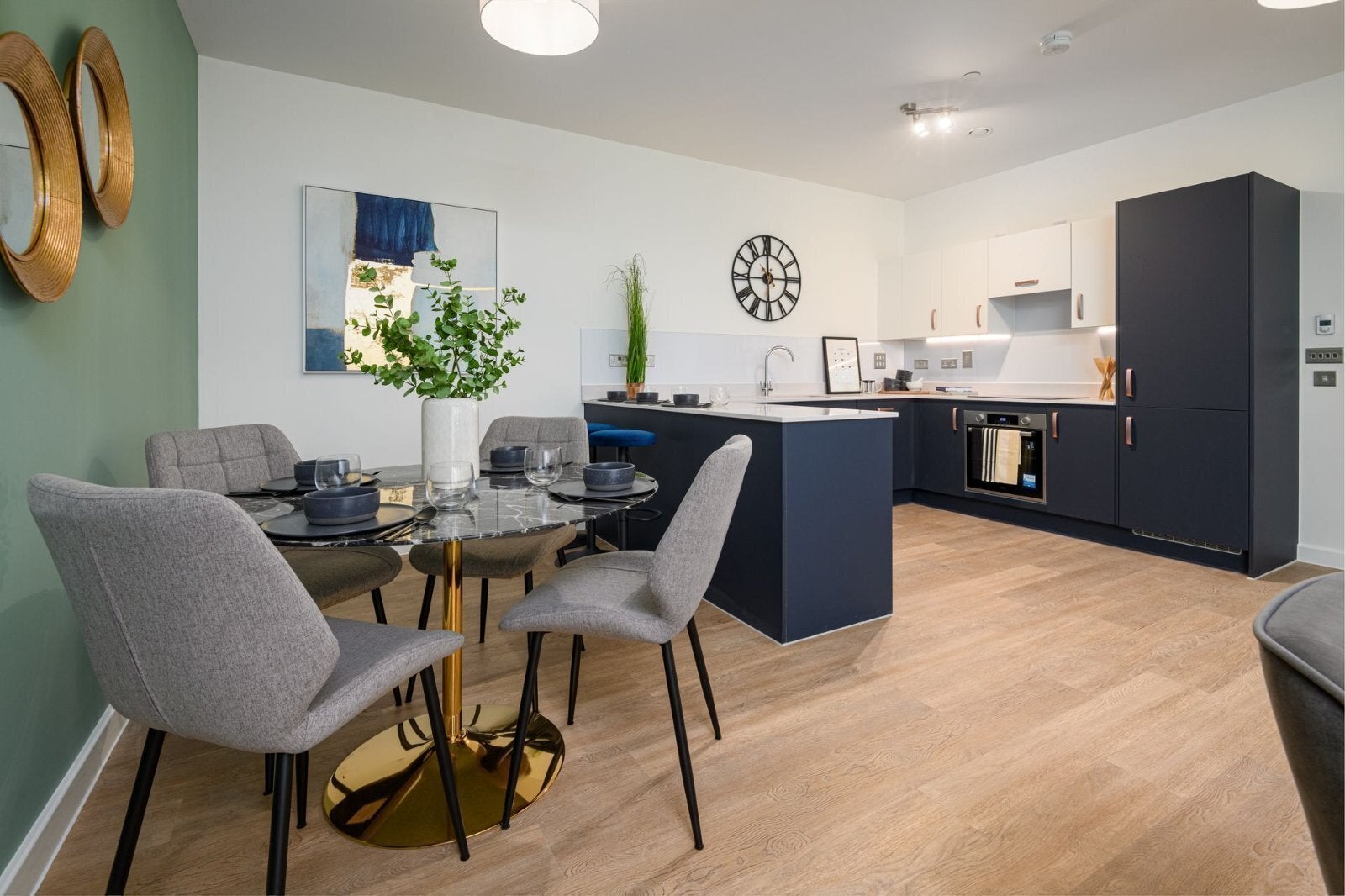 Flat Millers Close in Elmbridge