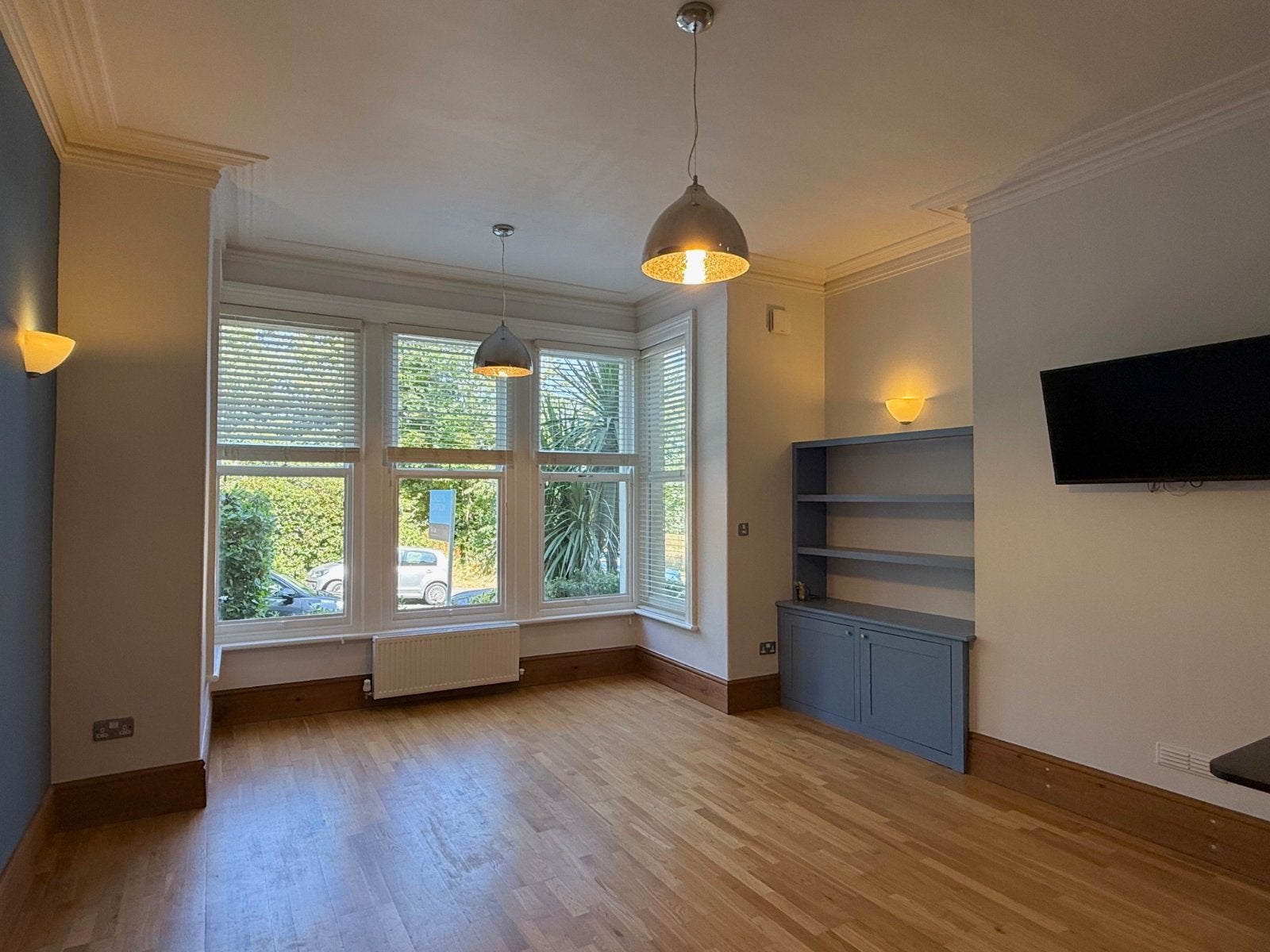 Flat Harlow Moor Drive in Harrogate