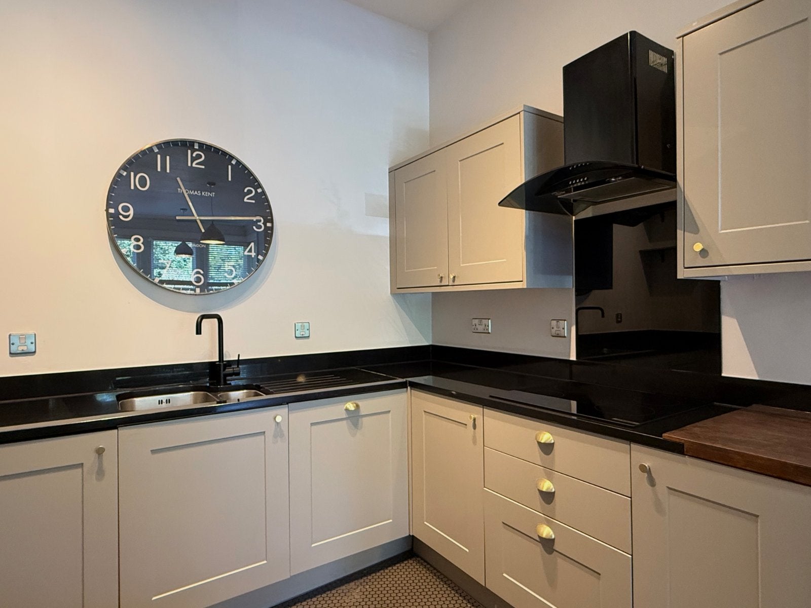 Flat Harlow Moor Drive in Harrogate