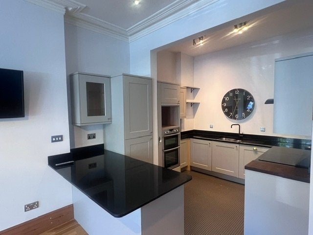 Flat Harlow Moor Drive in Harrogate