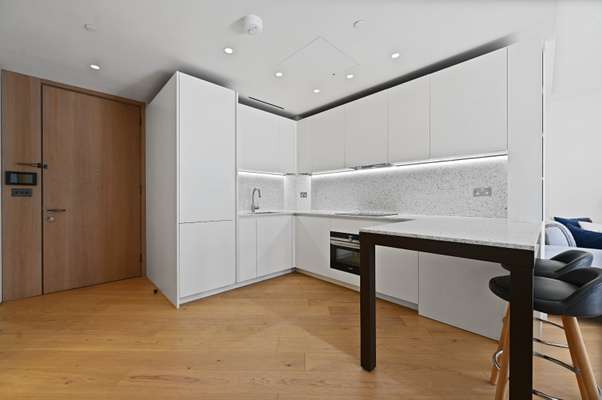 Flat Wood Lane in Greater London