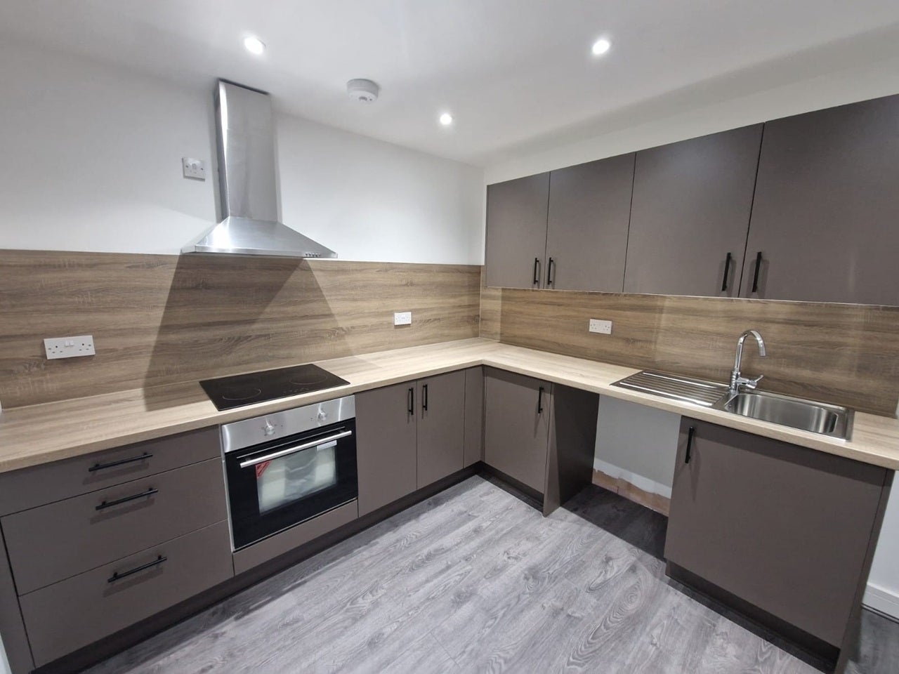 Flat Liverpool Road in Salford