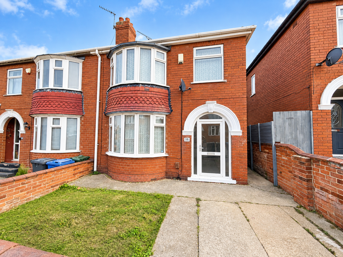 House Westfield Road in Doncaster