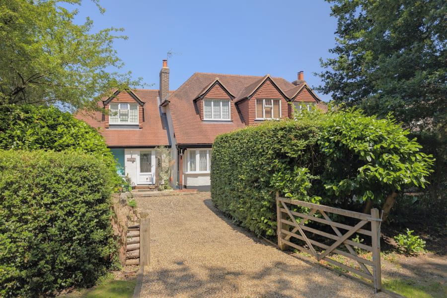House Bonsey Lane in Woking