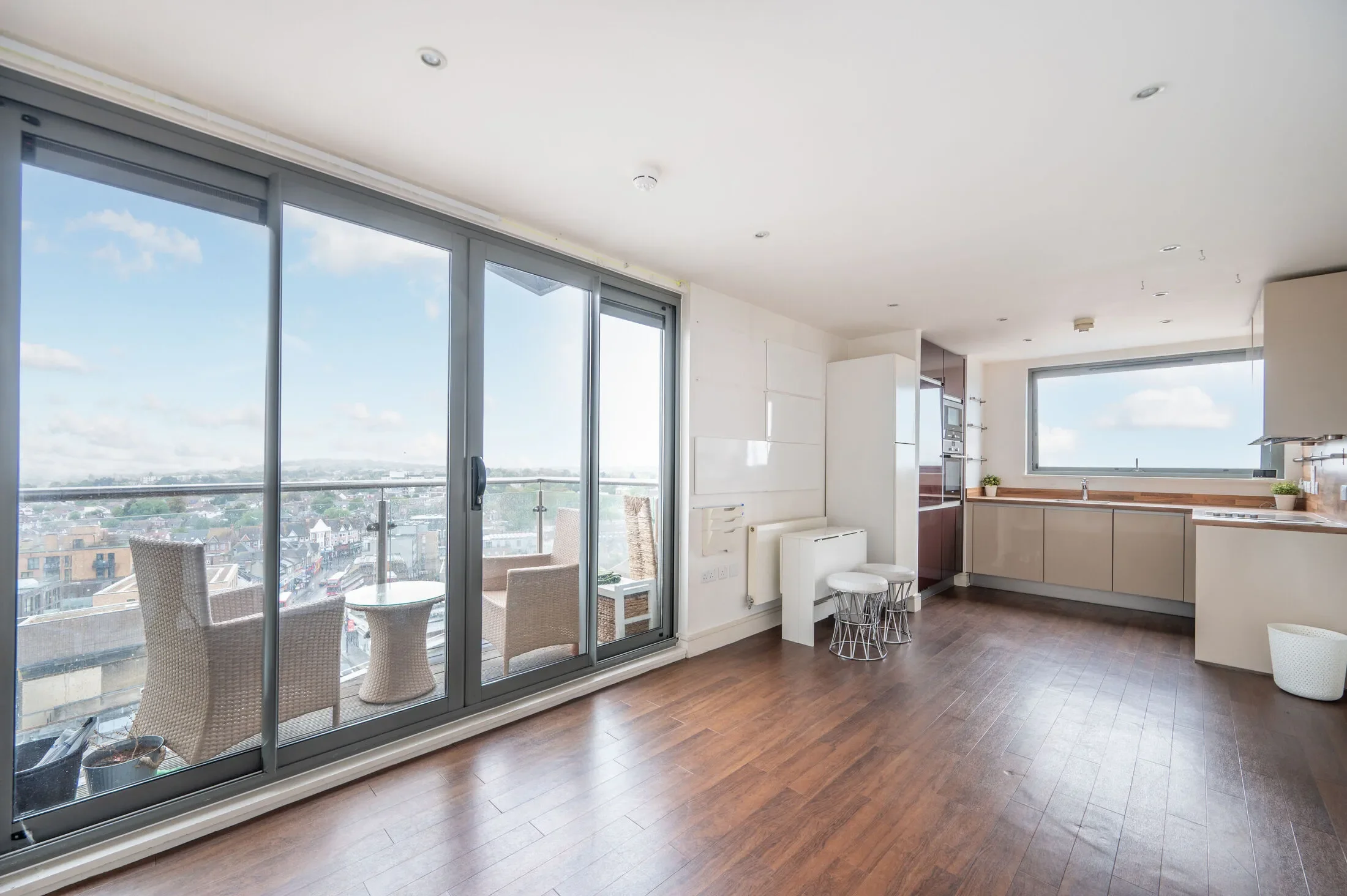 Flat Wembley Central Square in Greater London
