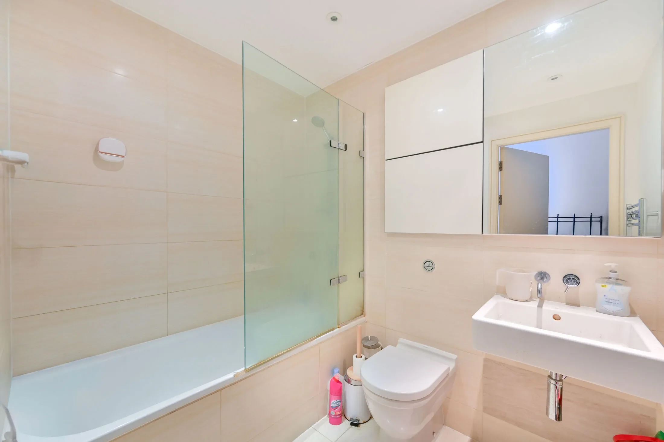 Flat Wembley Central Square in Greater London