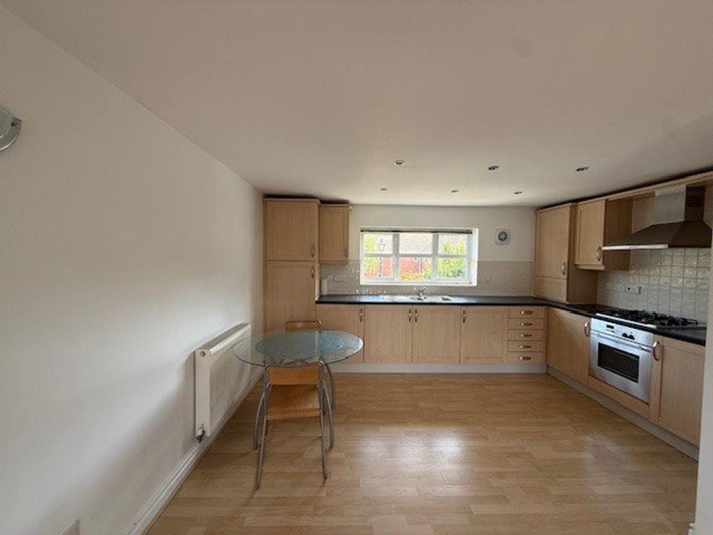 Flat Skipton Close in Hazel Grove
