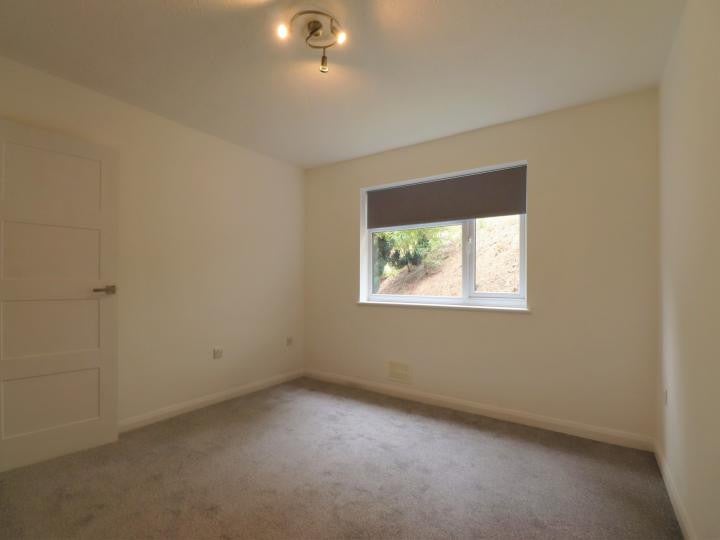 Flat Aylesbury Road in Greater London