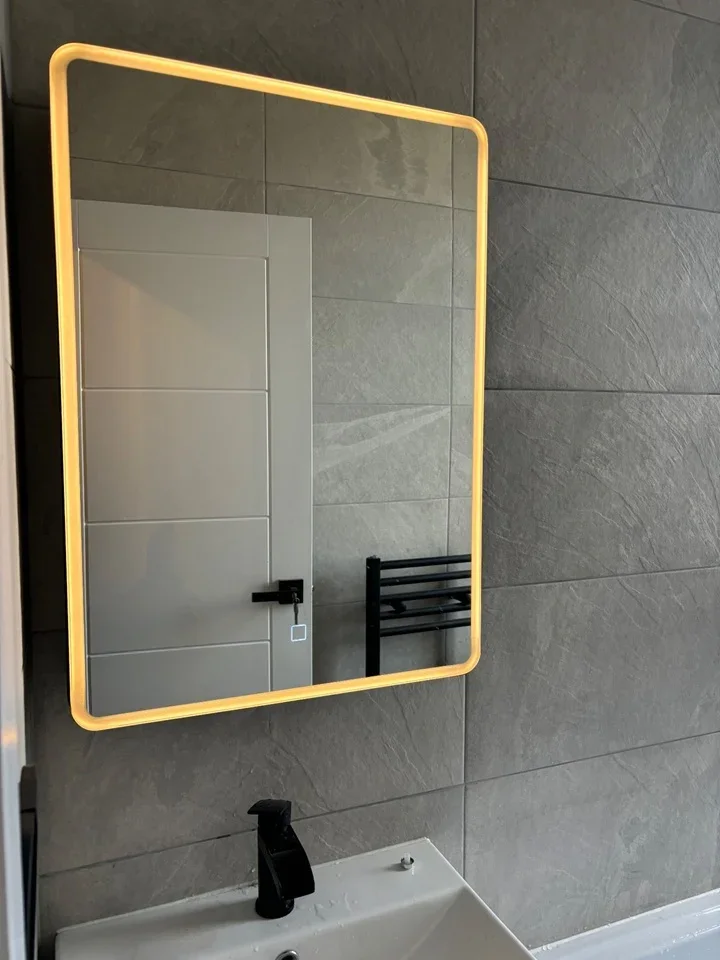 Room Blakenham Court in Greater London