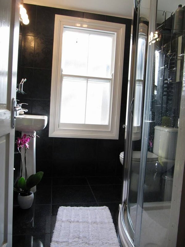 Room Cato Road in Greater London