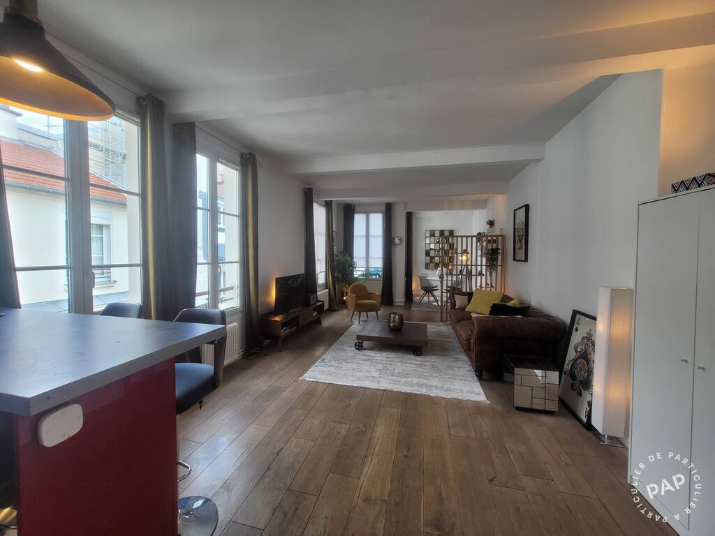 Flat Rue de la Paix in Paris