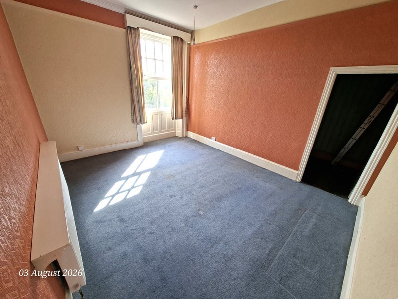 Room Barcroft Grove in Leeds