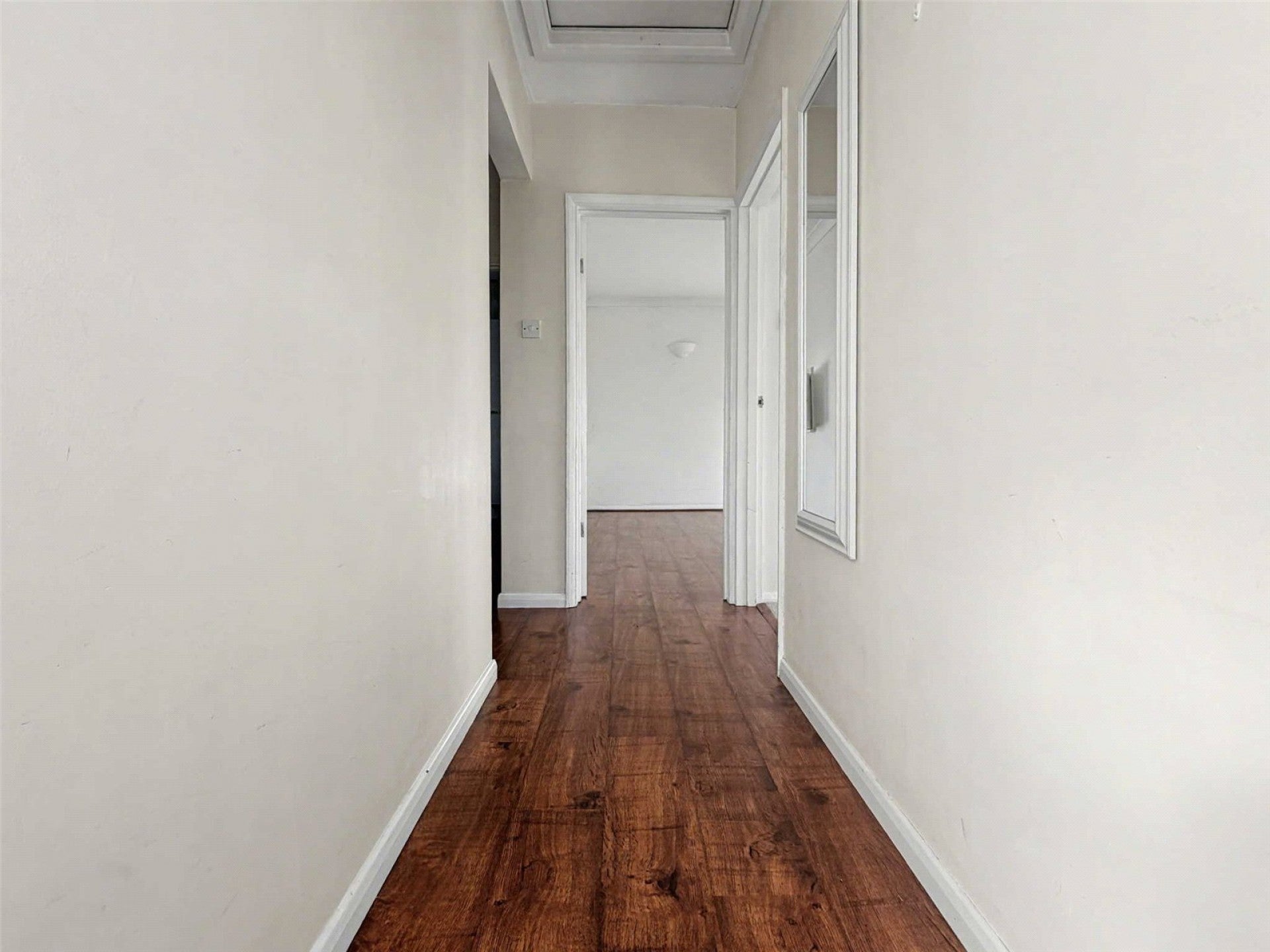 Flat Washford Close in Whitehill