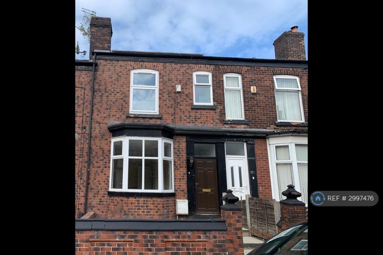 House Back Hilden Street West in Farnworth