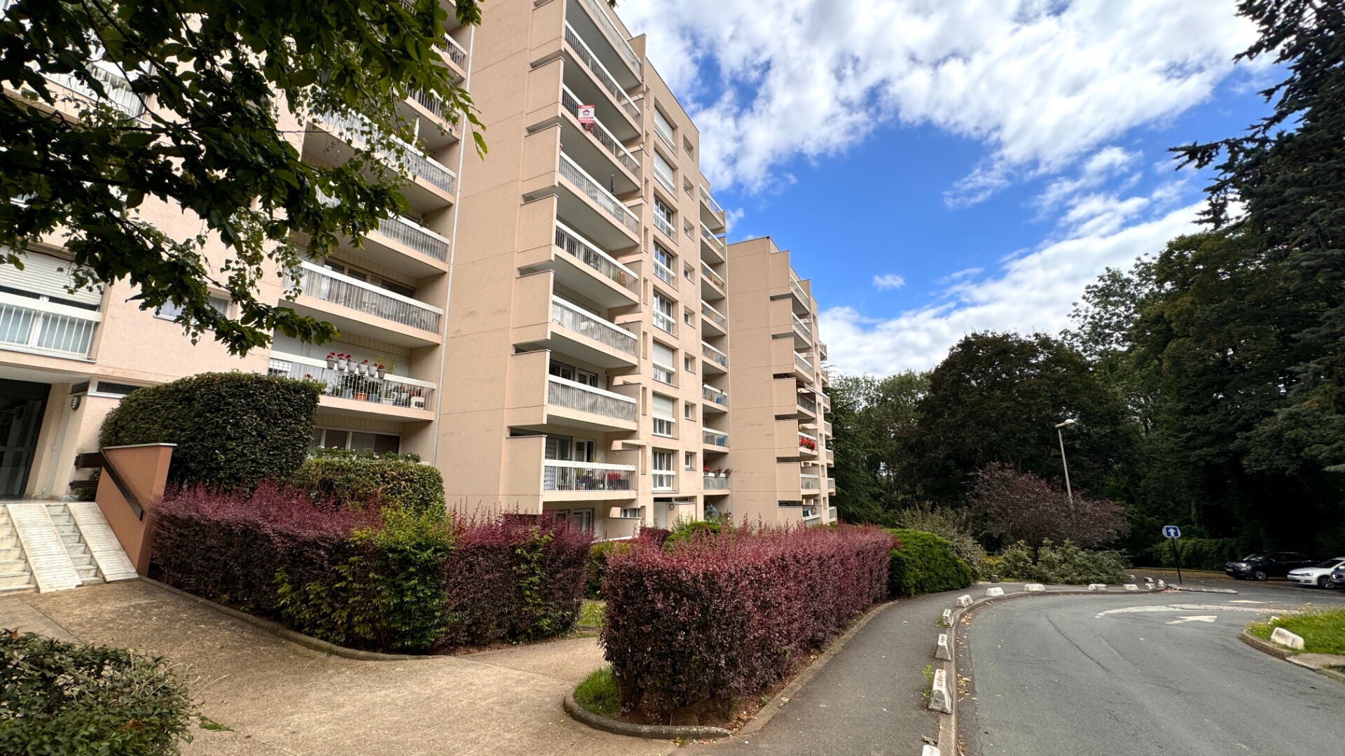 Appartement Desserte Ernest Cognacq à Évry