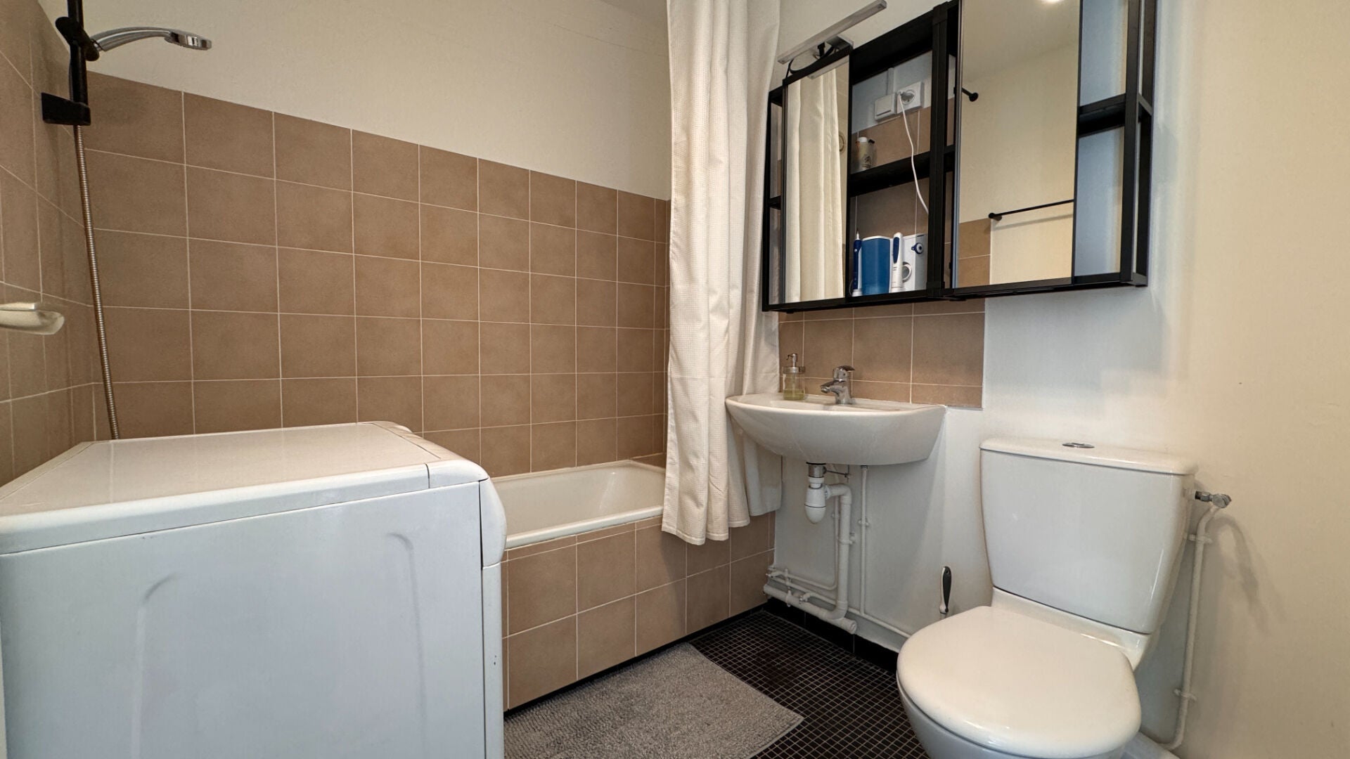 Appartement Desserte Ernest Cognacq à Évry