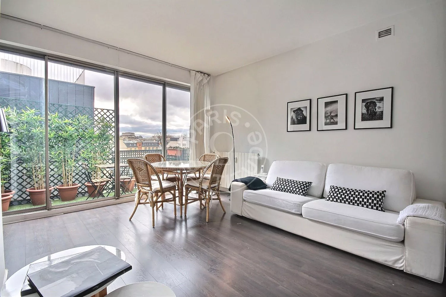 Appartement Rue de Courcelles à Paris