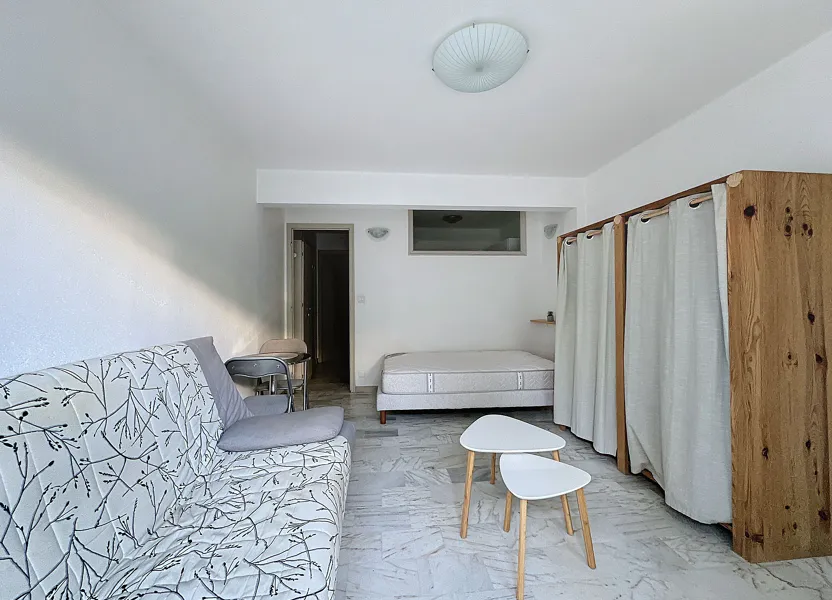 Room Avenue Mont-Joli in Le Cannet
