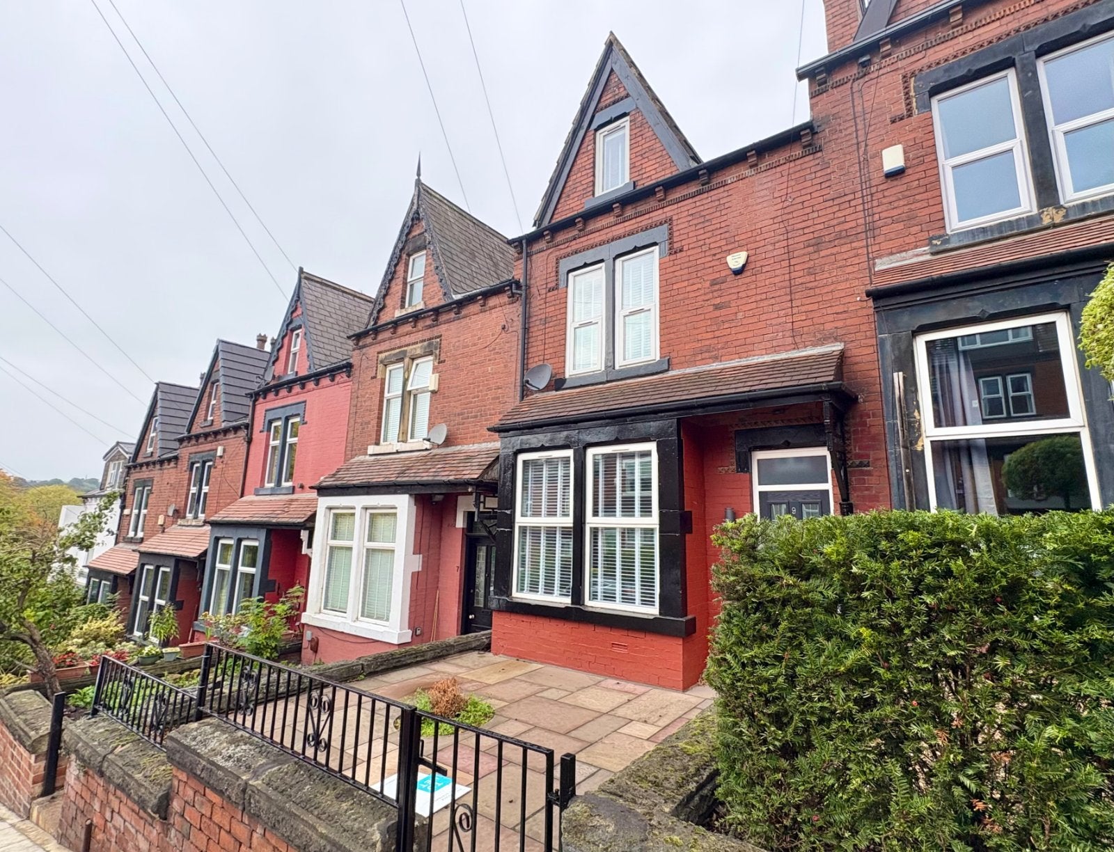House Back Norman Mount in Leeds