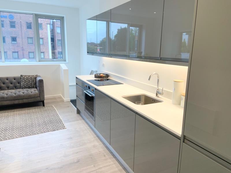 Flat Ladymead in Guildford