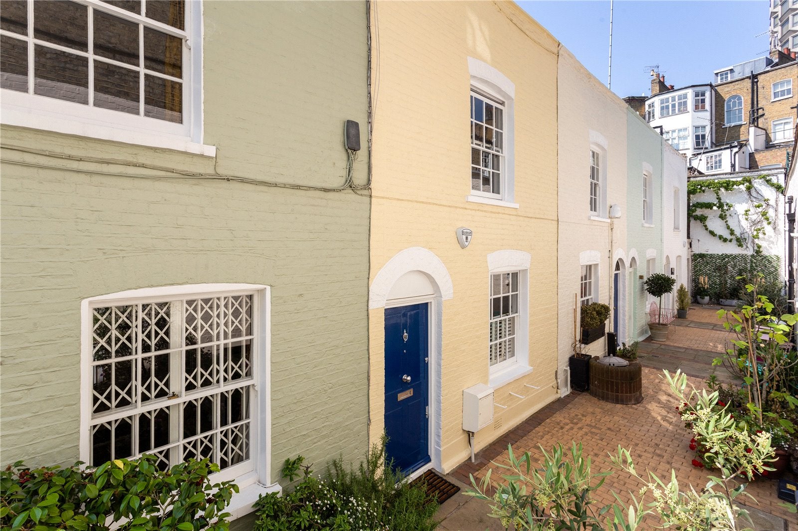 House Kinnerton Place South in City of Westminster