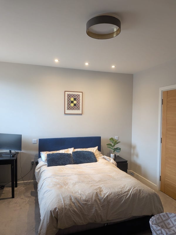Room Lyham Road in Greater London