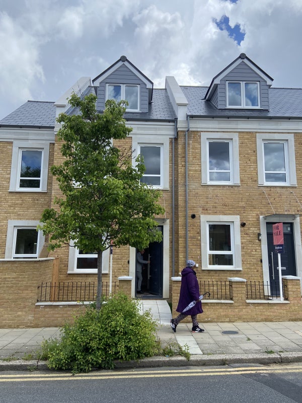 Room Lyham Road in Greater London