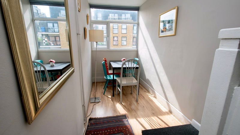 Room Cambridge Heath Road in Greater London