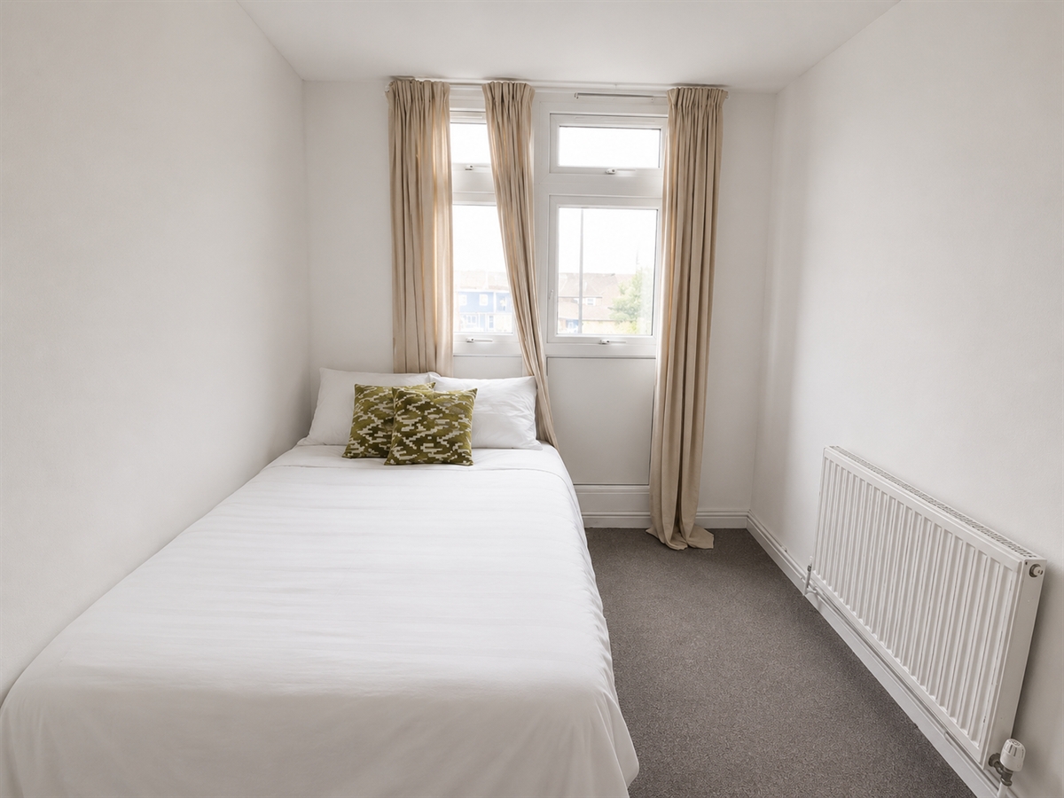 Flat Ossulston Street in Greater London