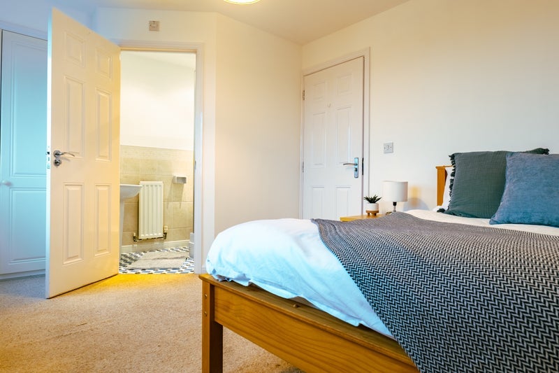 Room Montreal Avenue in Bristol