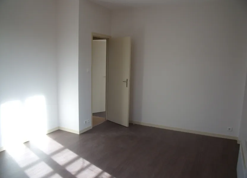Appartement Rue Sainte-Barbe à Saint-Yrieix-la-Perche