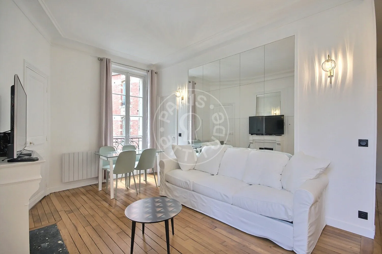 Appartement Rue Leconte de Lisle à Paris