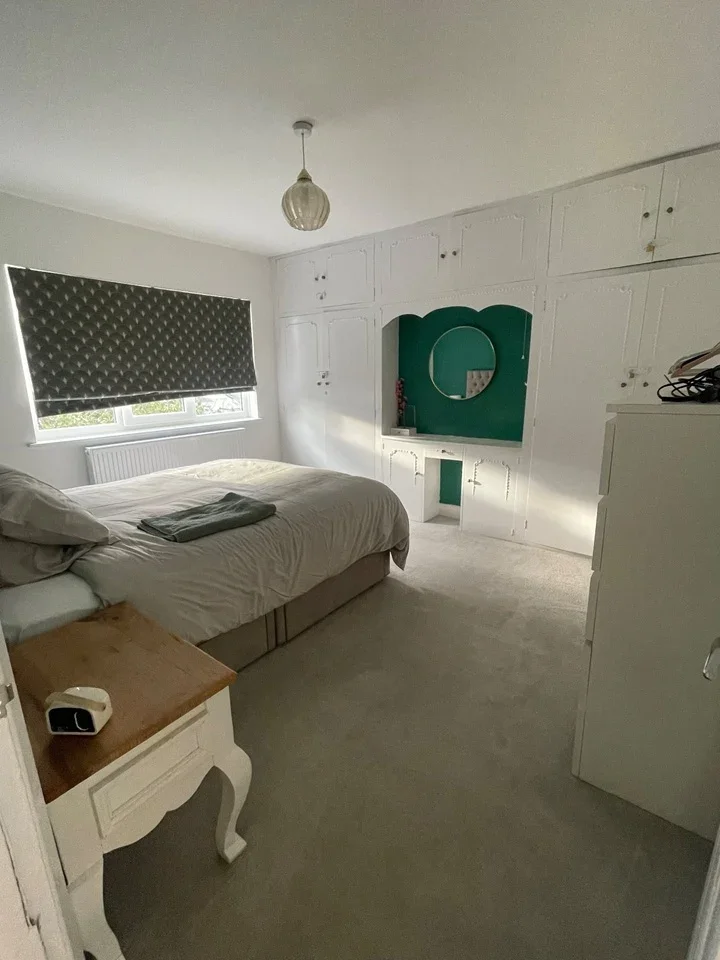 Room Claremont Road in Greater London