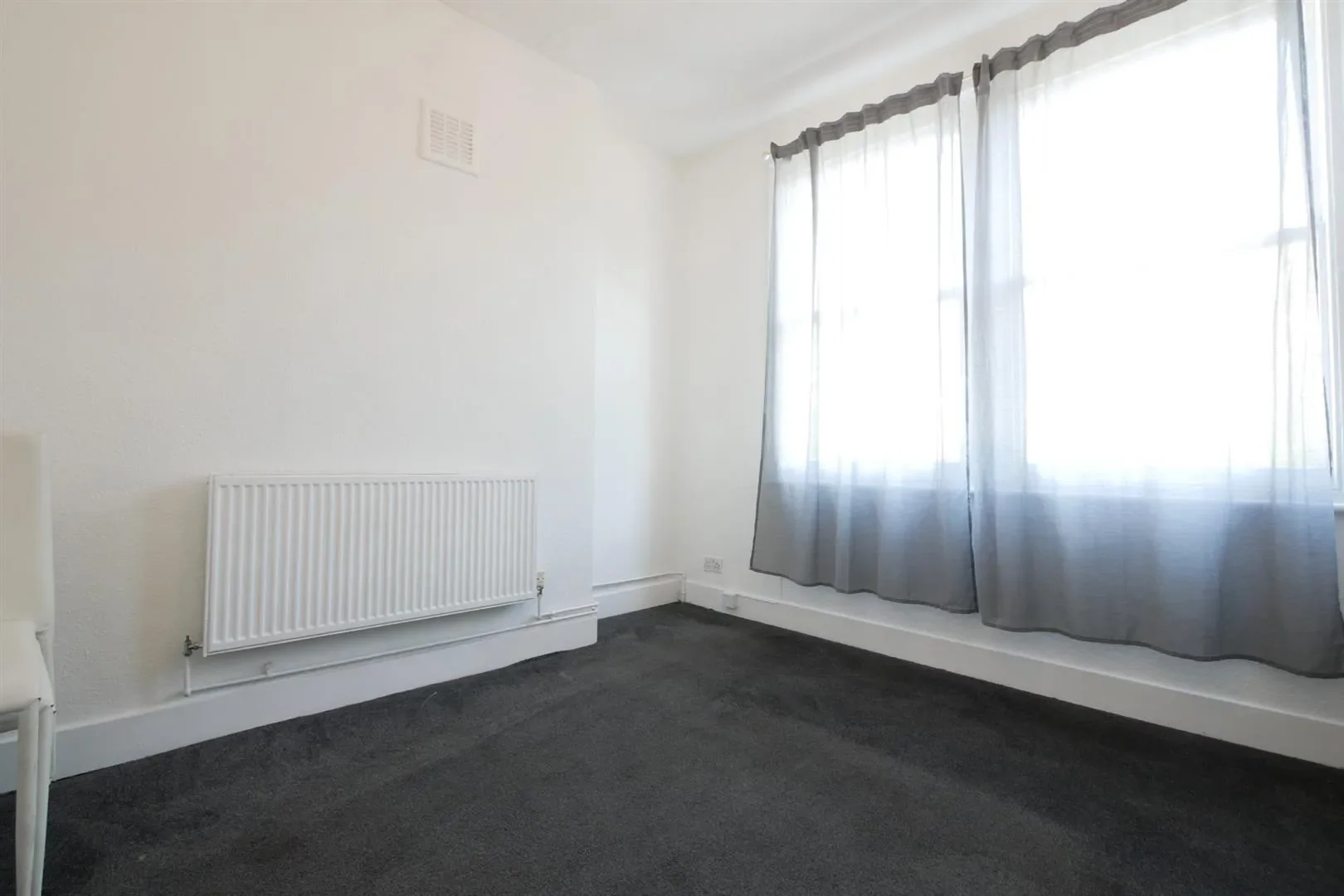 Flat Southwold Road in Greater London