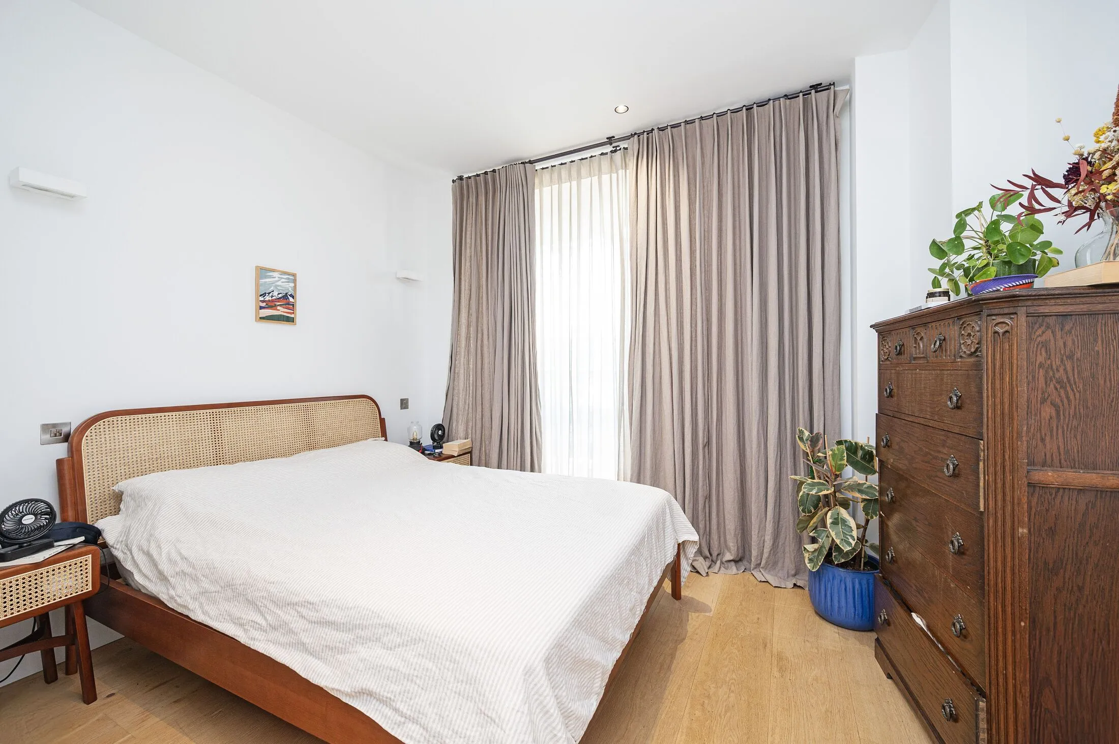 Flat Richmond Road in Greater London