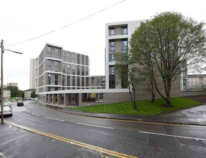 Flat St James Road in Glasgow