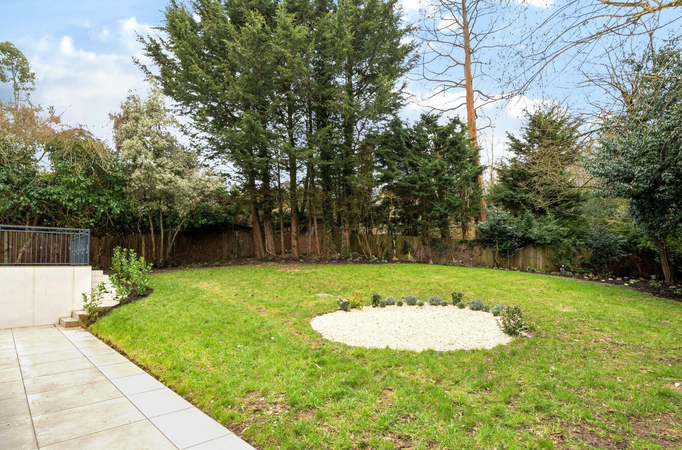 House White Orchards in Greater London