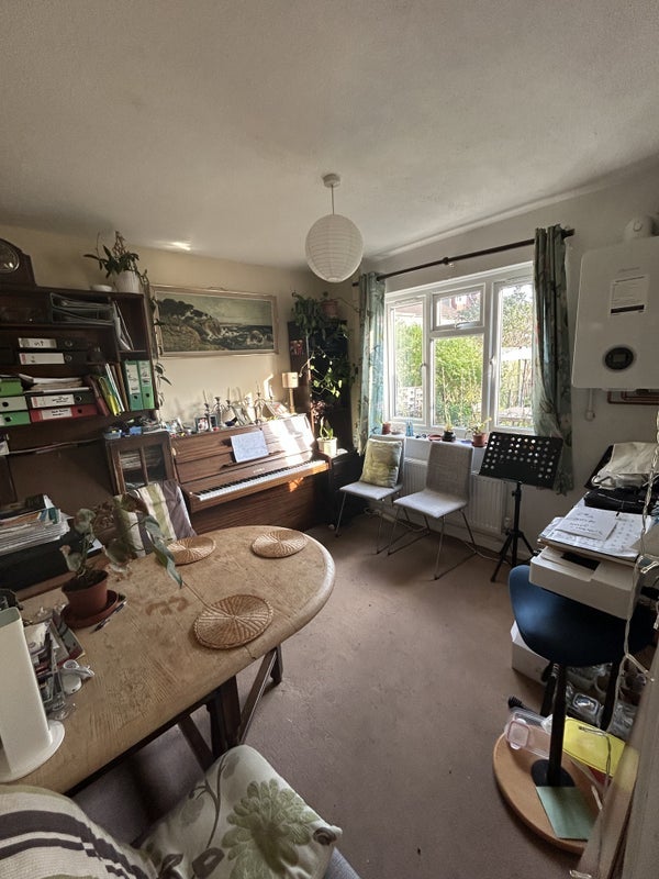 Room Sheppard Road in Bristol