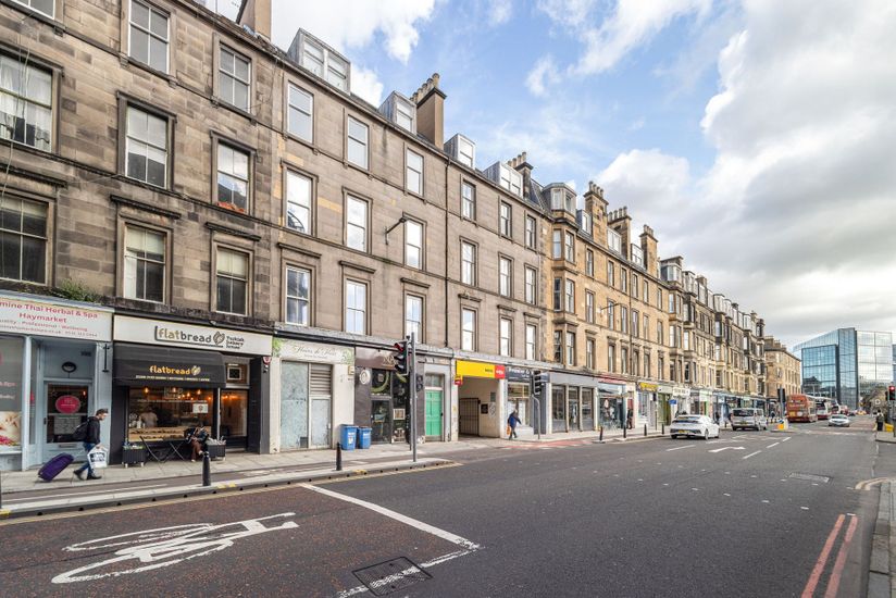 Room Haymarket in City of Edinburgh