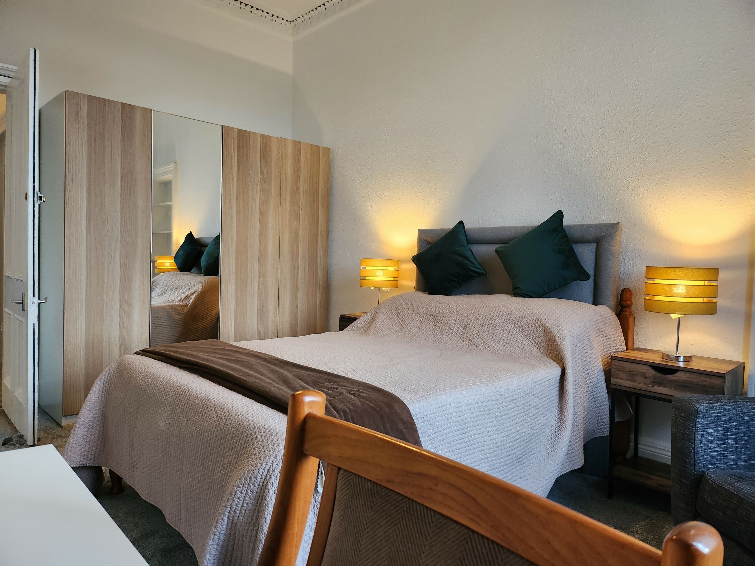 Room Haymarket in City of Edinburgh