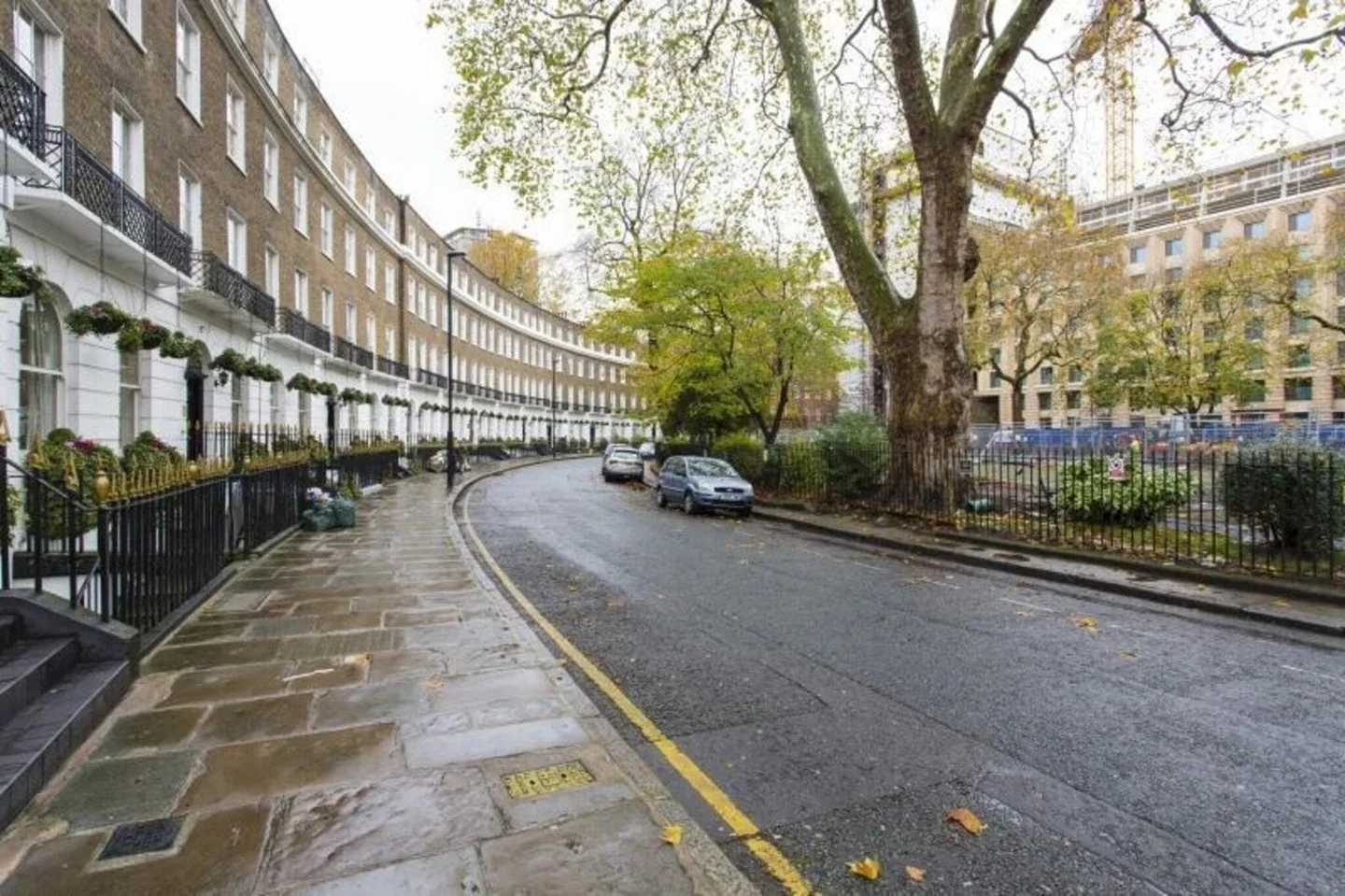 Flat Cartwright Gardens in Greater London