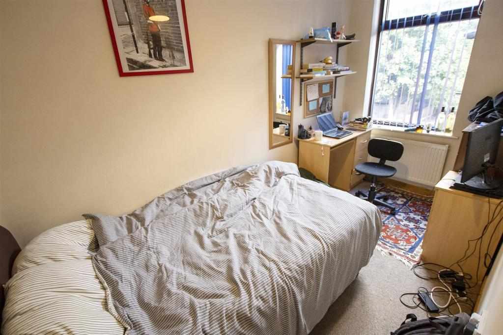 Flat Tiverton Road in Birmingham