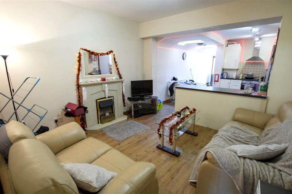 Flat Tiverton Road in Birmingham