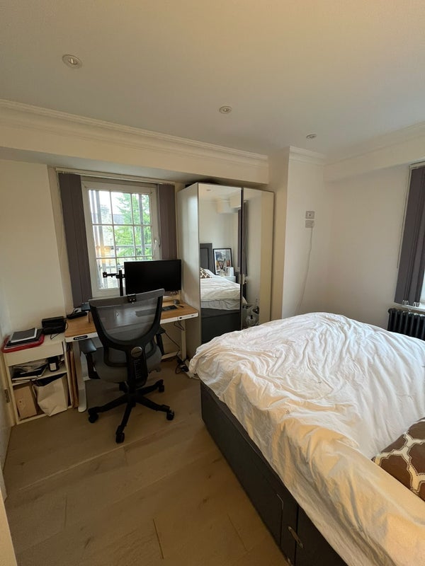Flat Harewood Avenue in City of Westminster