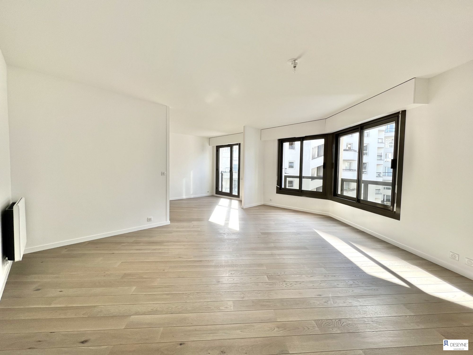 Flat Rue d'Arsonval in Paris