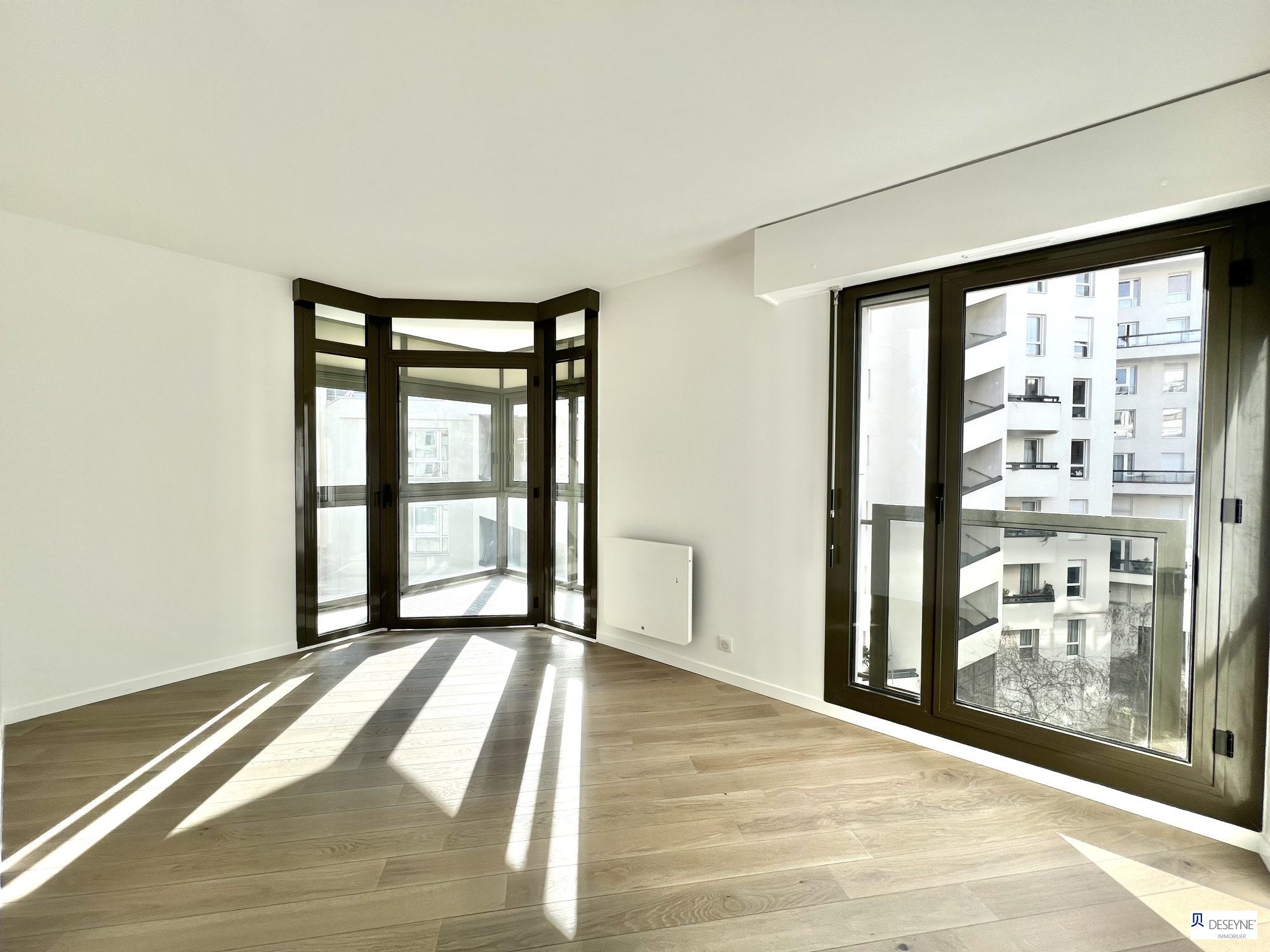 Flat Rue d'Arsonval in Paris