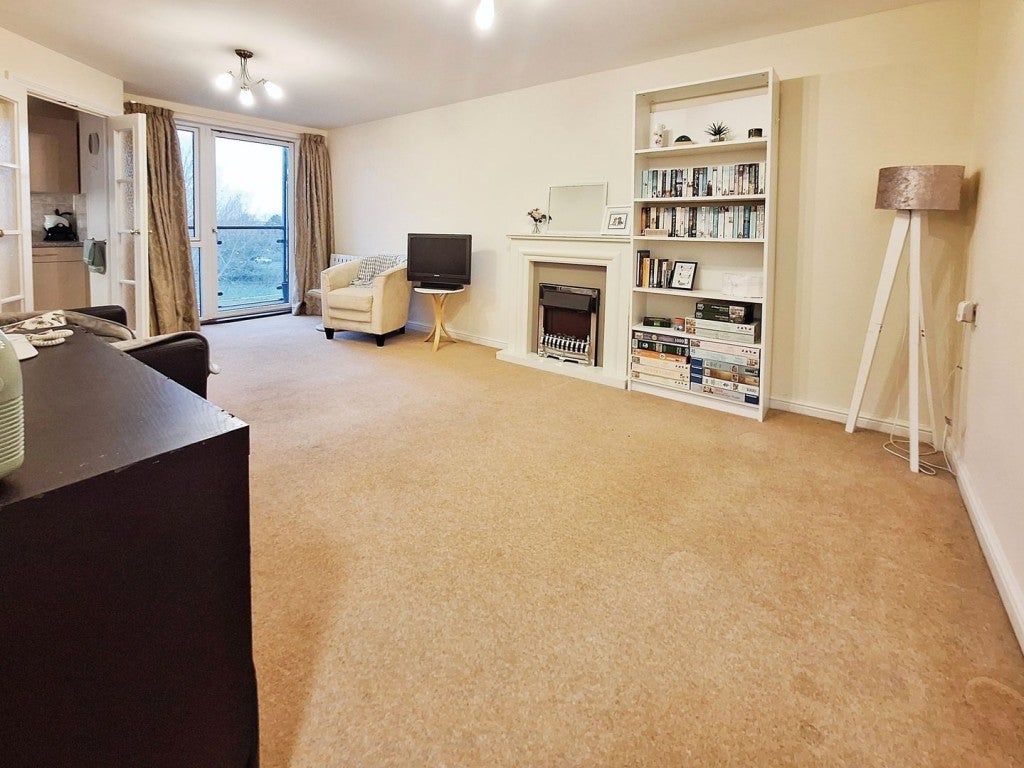 Flat Shortmead Street in Biggleswade