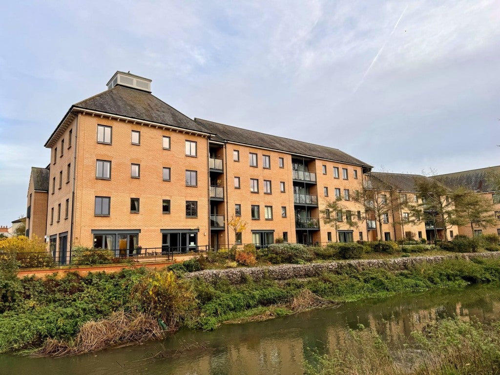 Flat Shortmead Street in Biggleswade